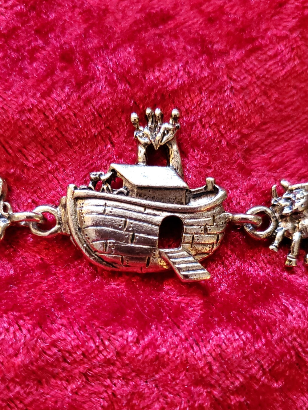 Vintage Gold-Tone Noah's Ark Animal Link Bracelet